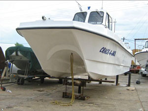 boat_mozcat28_front_view_built_by_yamaha_marine_service_mozambique